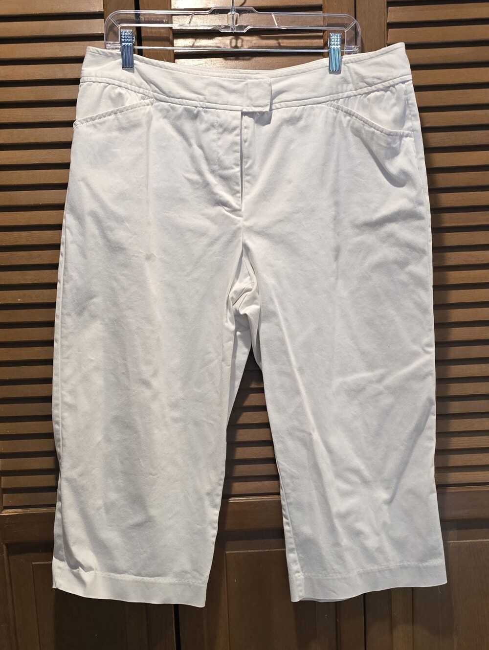 East 5th White Secretly Slender Flat-Front Stretch Capri Pants